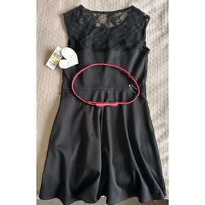 NWT Lots Of Love Women's Black Dress Medium Lacy Top With Pink Belt